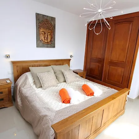 Oceano Once - Beautiful 5 Bedroom Private Pool And Hot Tub Вилла