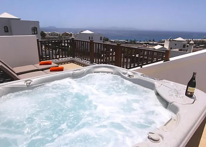 Willa Elegant Oceano Once - Beautiful 5 Bedrooms Private Pool Playa Blanca (Lanzarote)